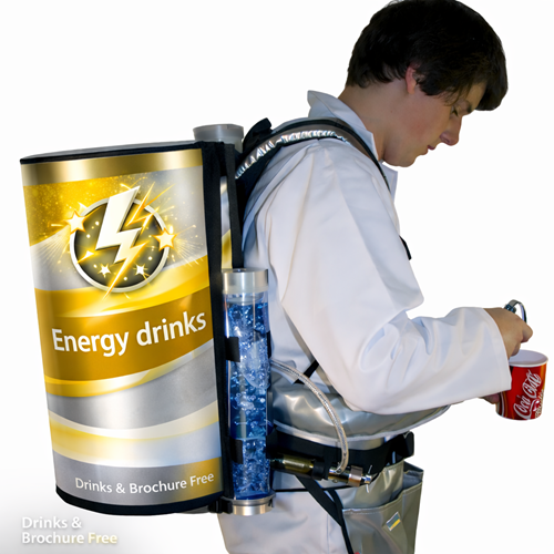 Der tragbare Getränkekühler für Profis. Optimieren Sie Ihren Straßenverkauf mit trendiger Gastronomie-Technik von Rocketpacks.